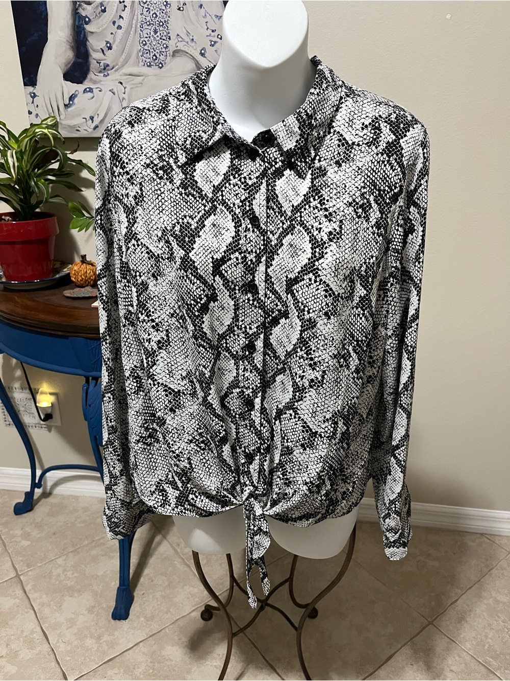 INC International Concepts Snake Print Tie Front Button Down Long Sleeve Top 12